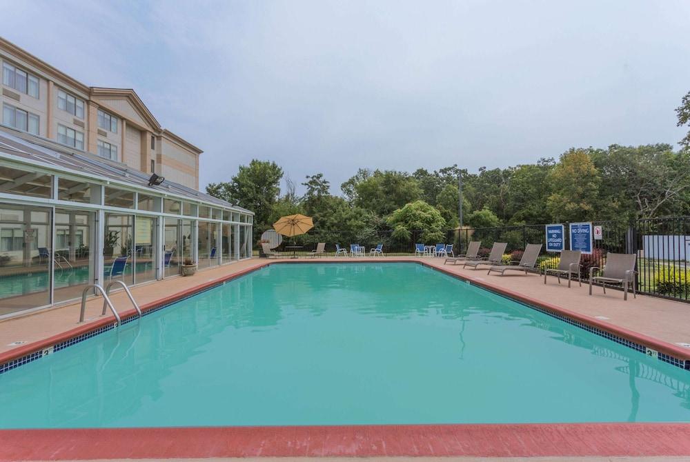 Wyndham Garden Manassas Hotel Exterior foto